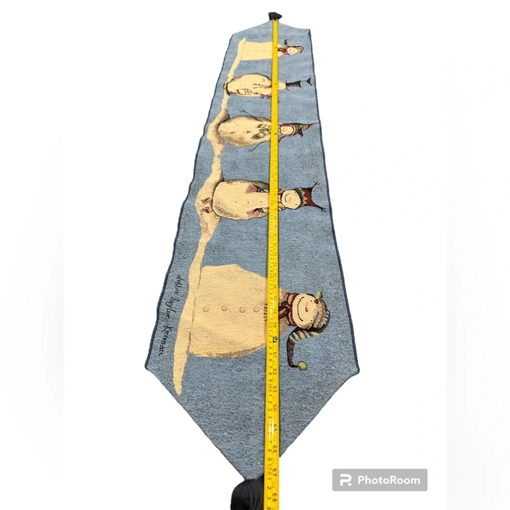 Winter Snowman Table Runner‎